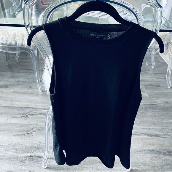 ALICE AND OLIVIA Karma Crewneck High-low Tank - Picture 5 of 10